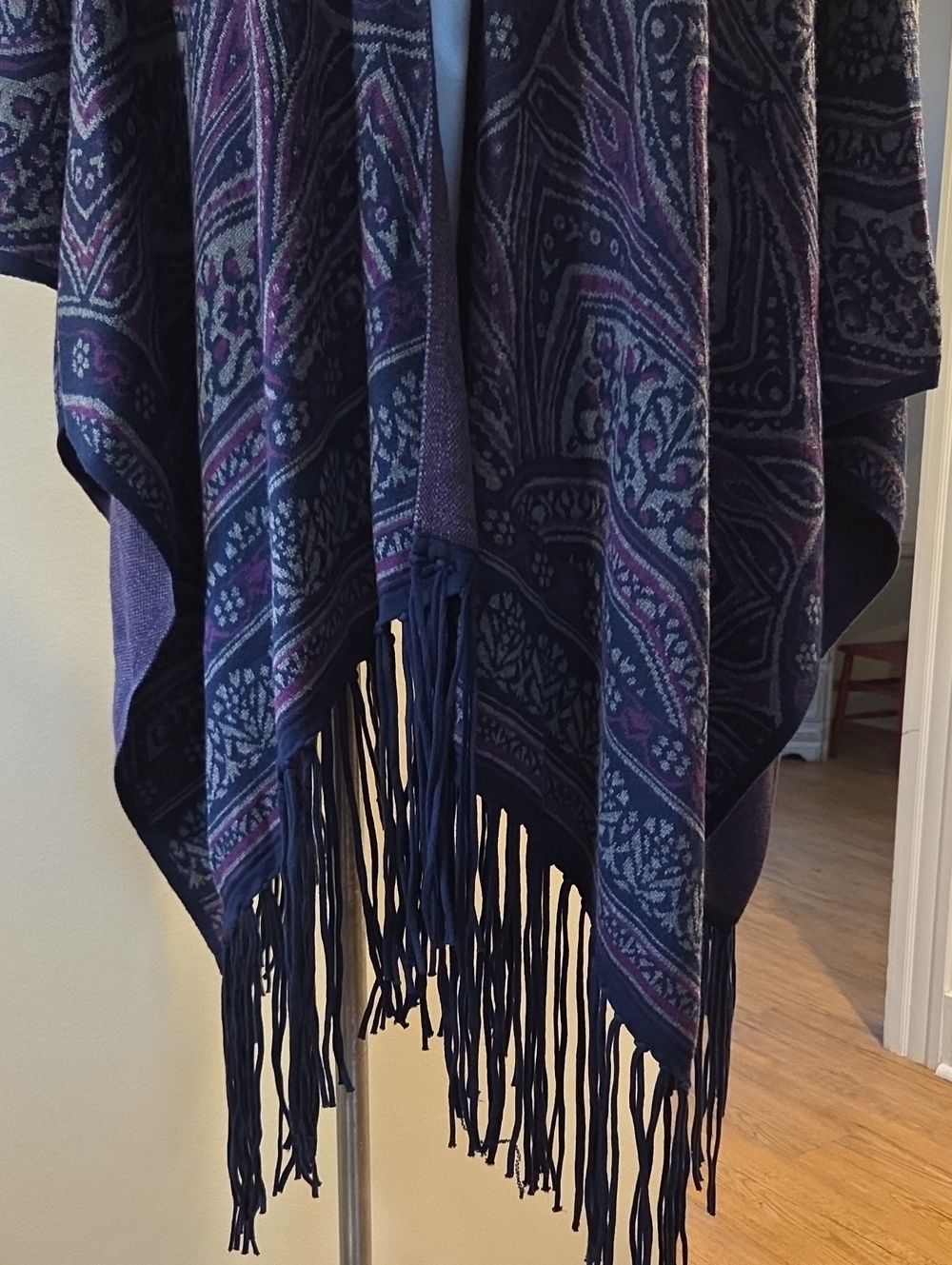 Foxcroft Poncho - Picture 5 of 12